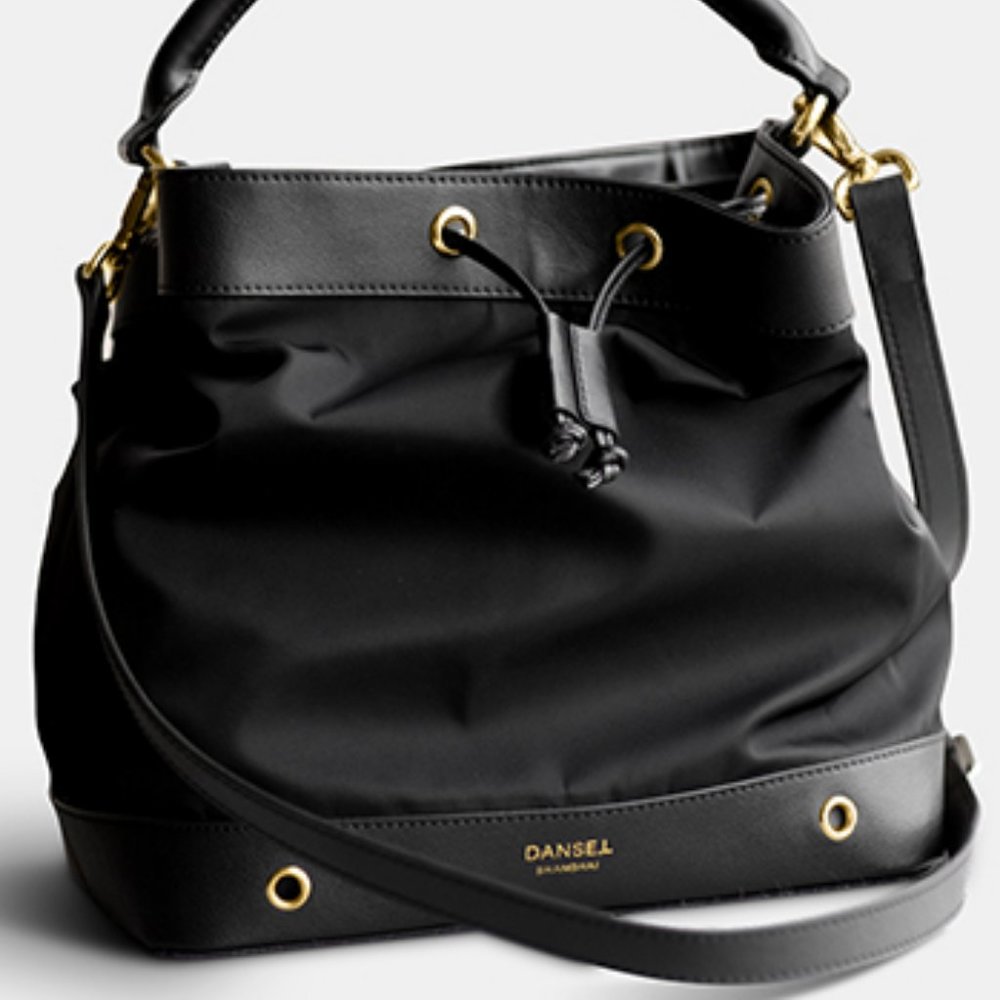 Bucket bag